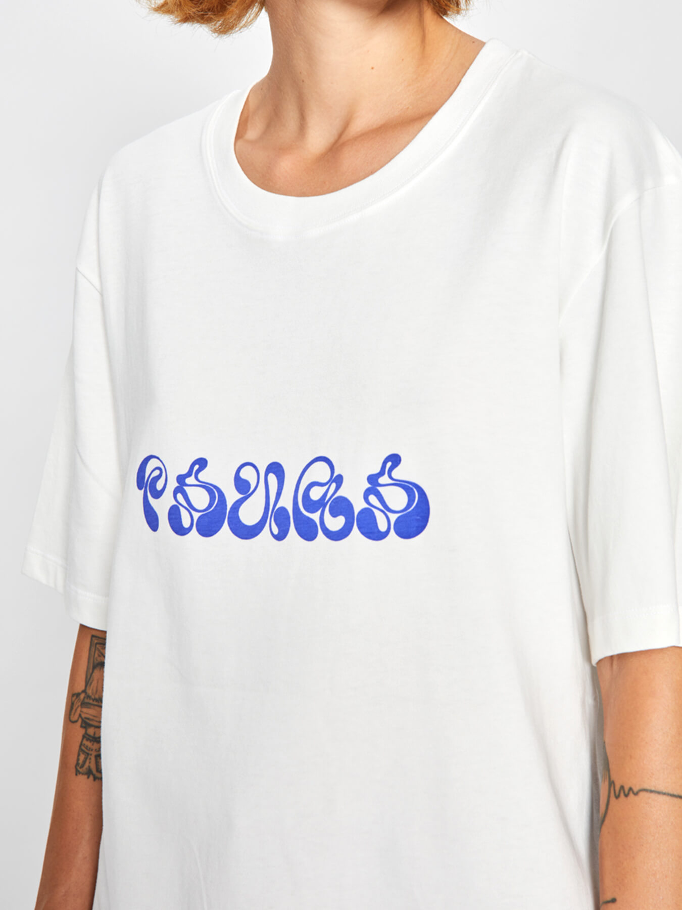 Футболка LETTERING