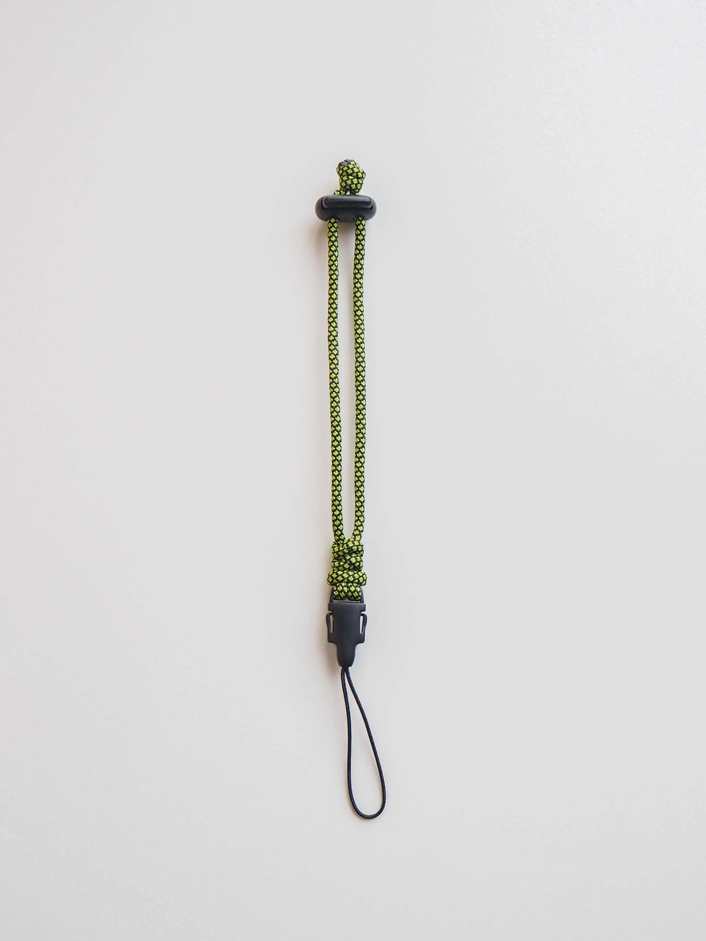 Шнурок 35 мм на руку