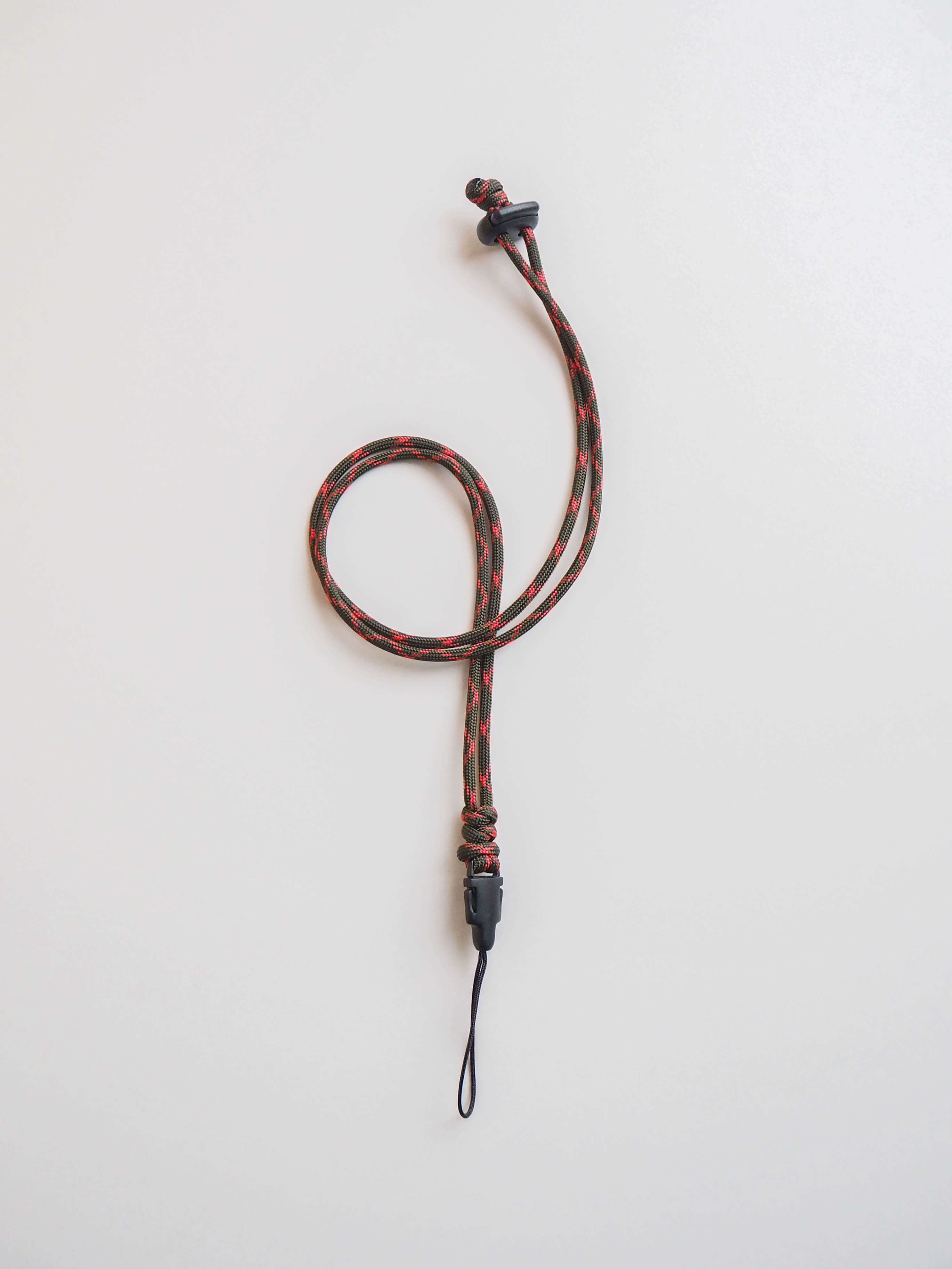 Шнурок 35 мм на шею