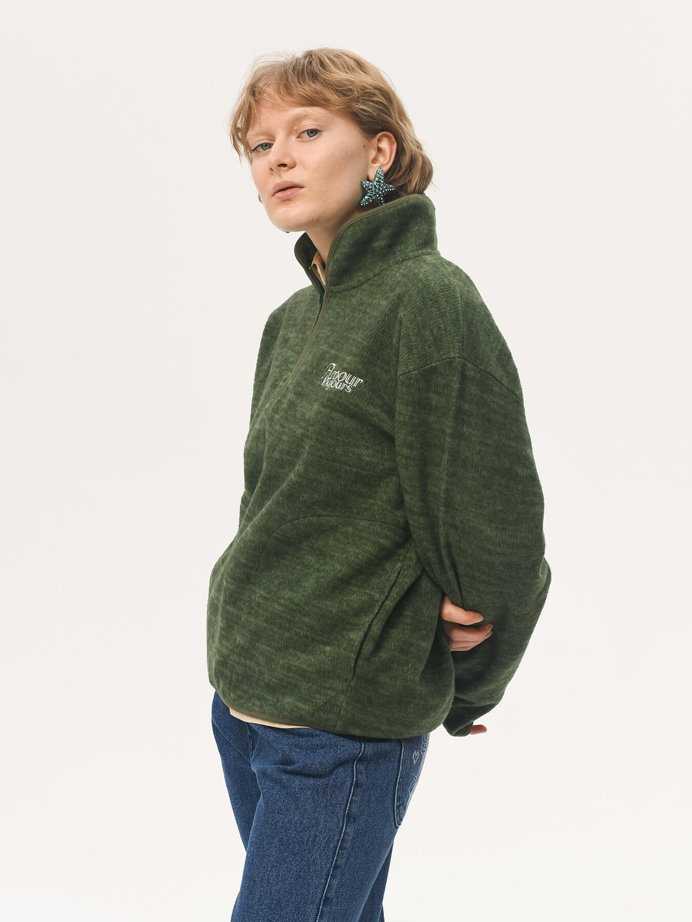 Свитшот ALWAYS ADORED