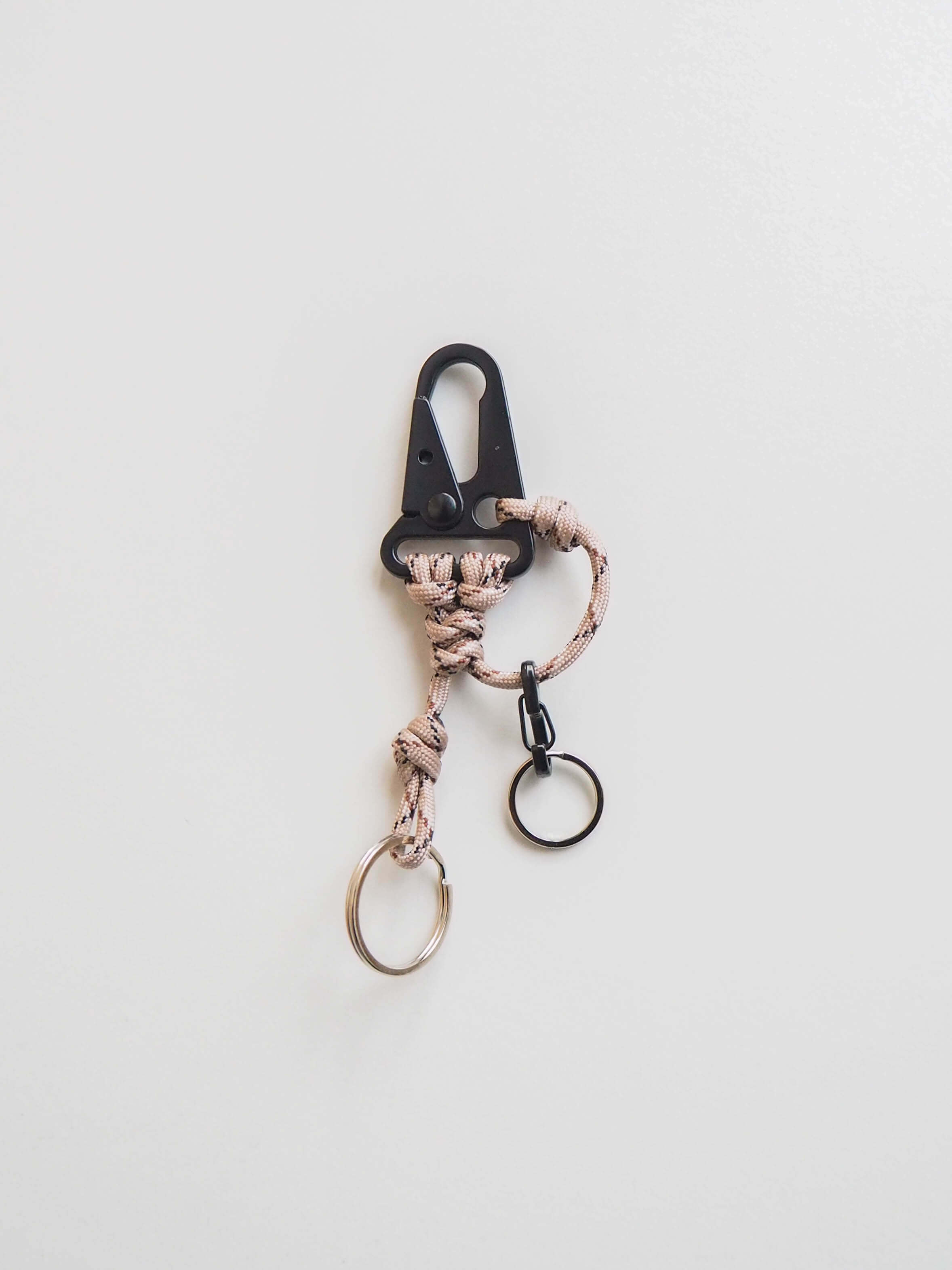 Двойной карабин