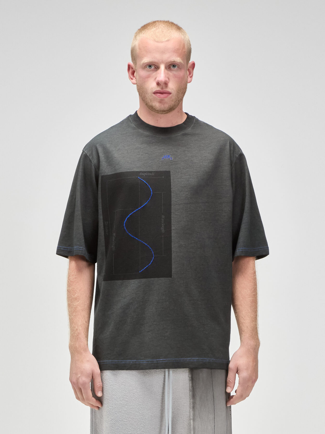 Футболка WAVEFORM