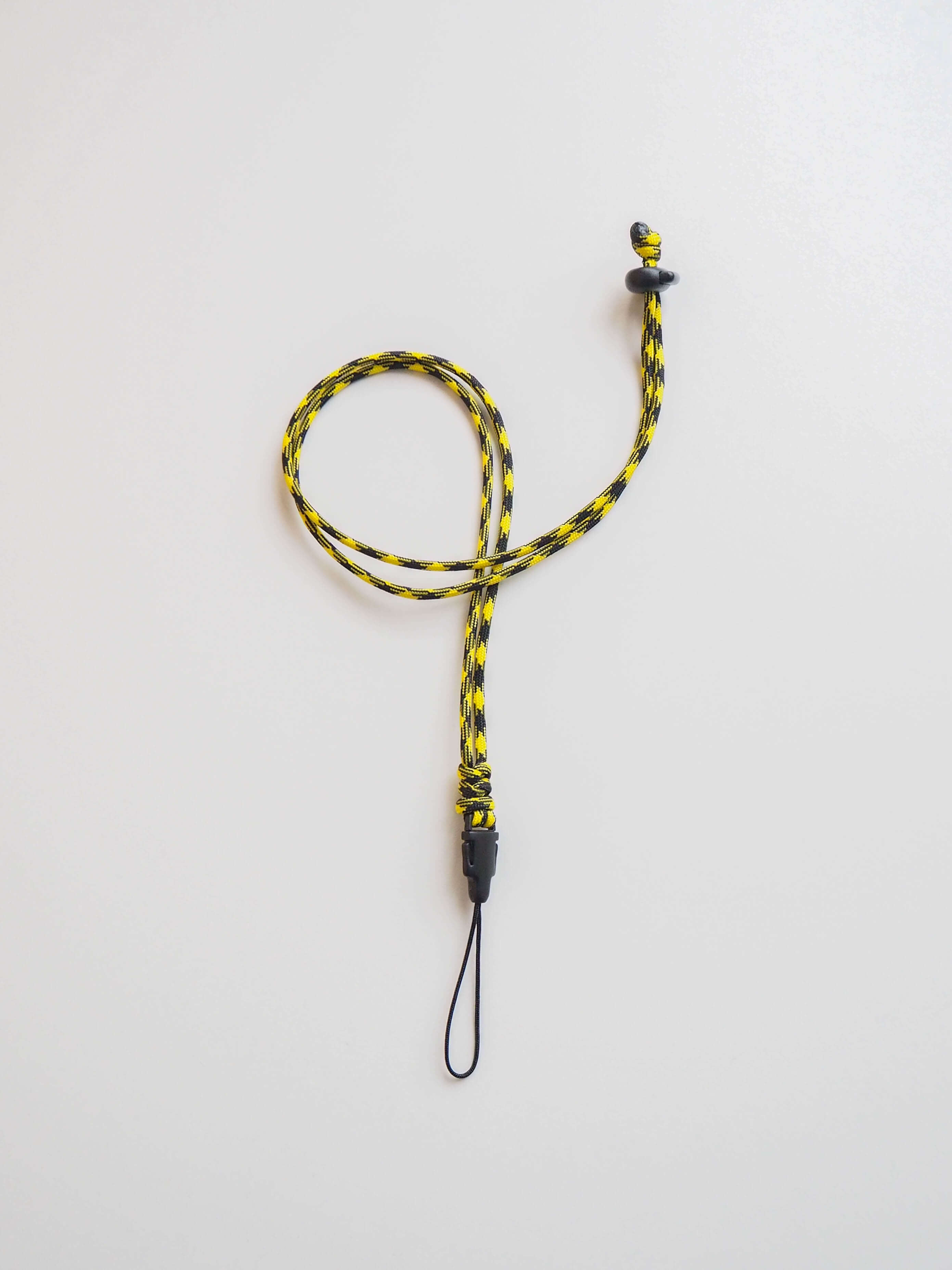 Шнурок 35 мм на шею