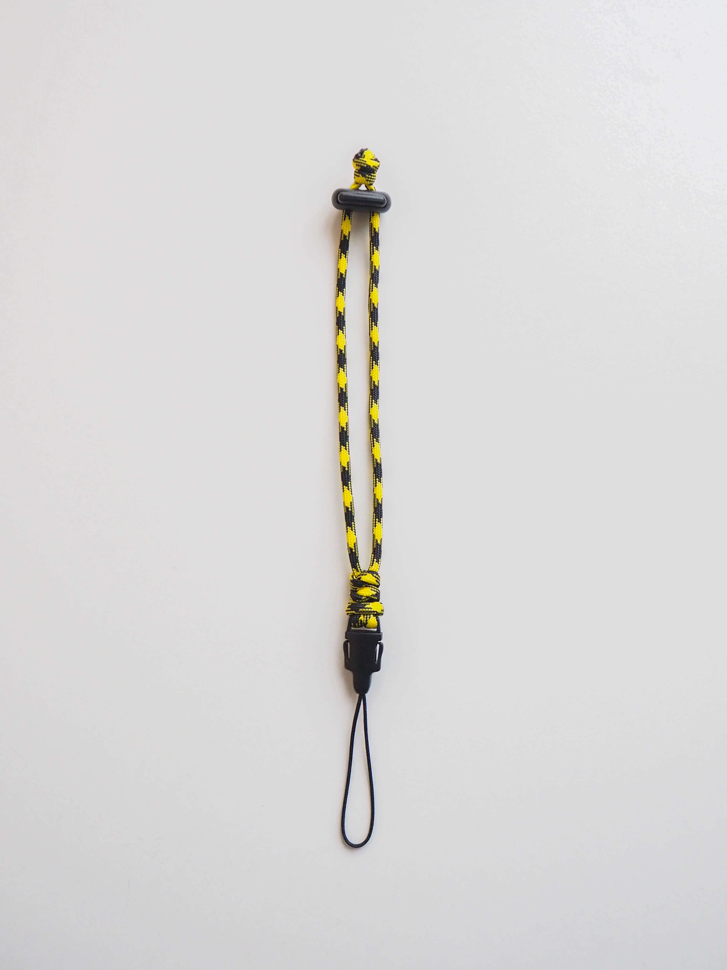 Шнурок 35 мм на руку