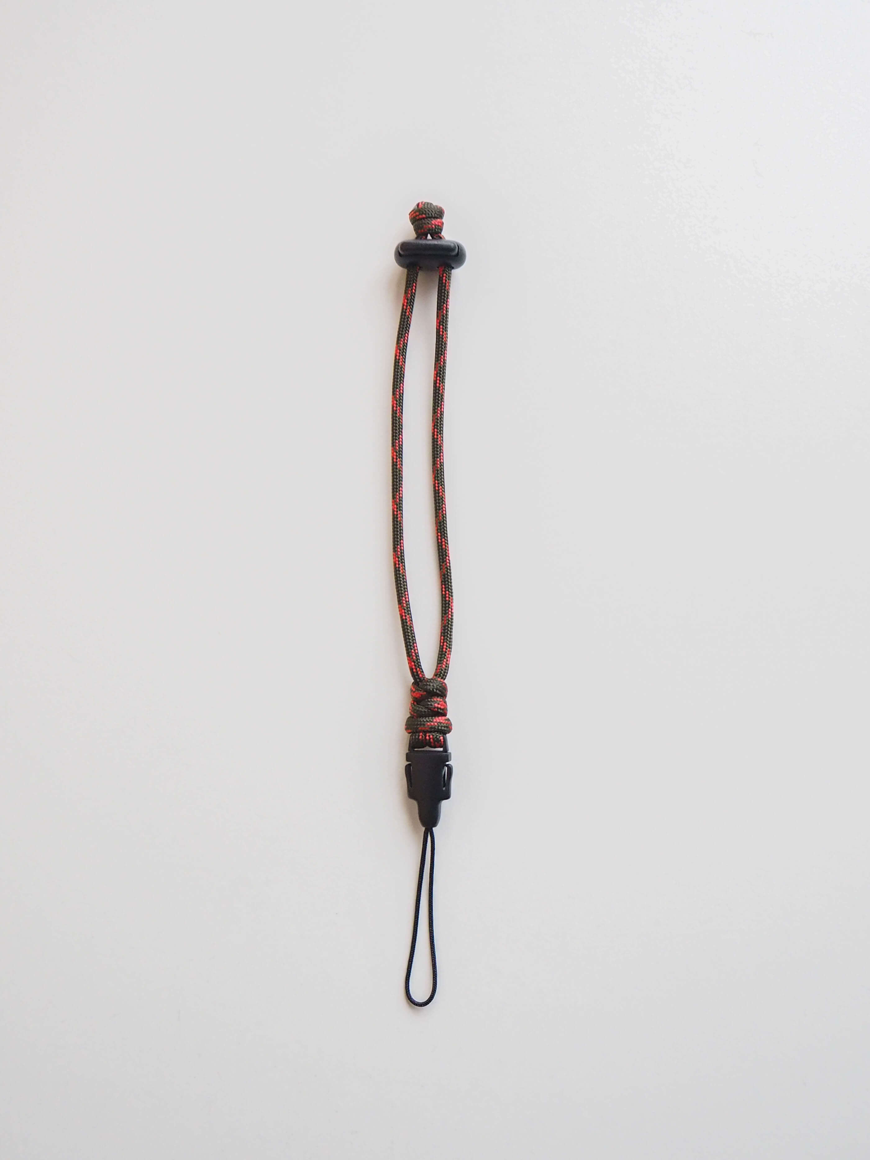 Шнурок 35 мм на руку