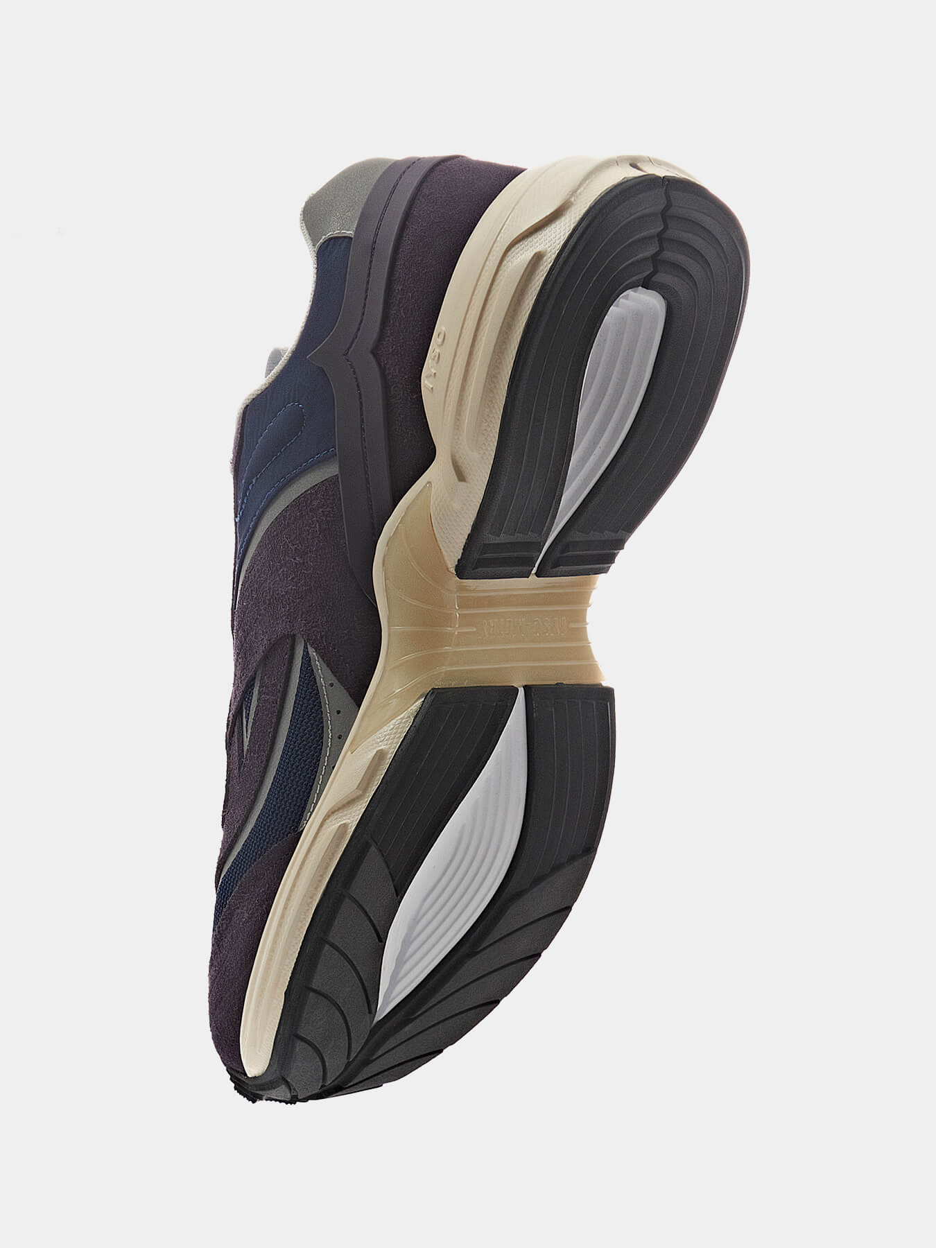 Кроссовки ACUMIK