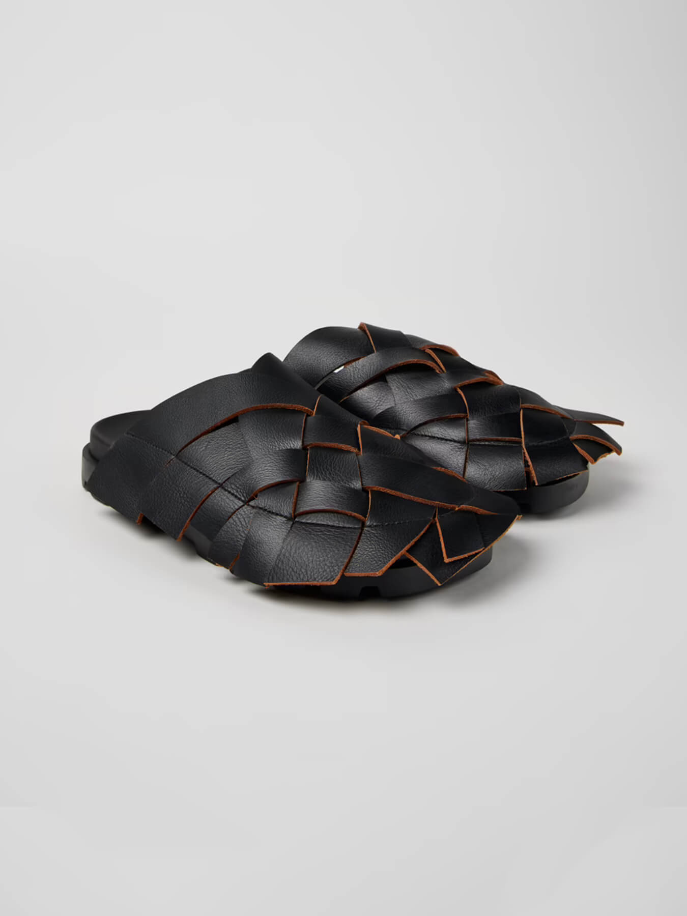 Шлепанцы BRUTUS