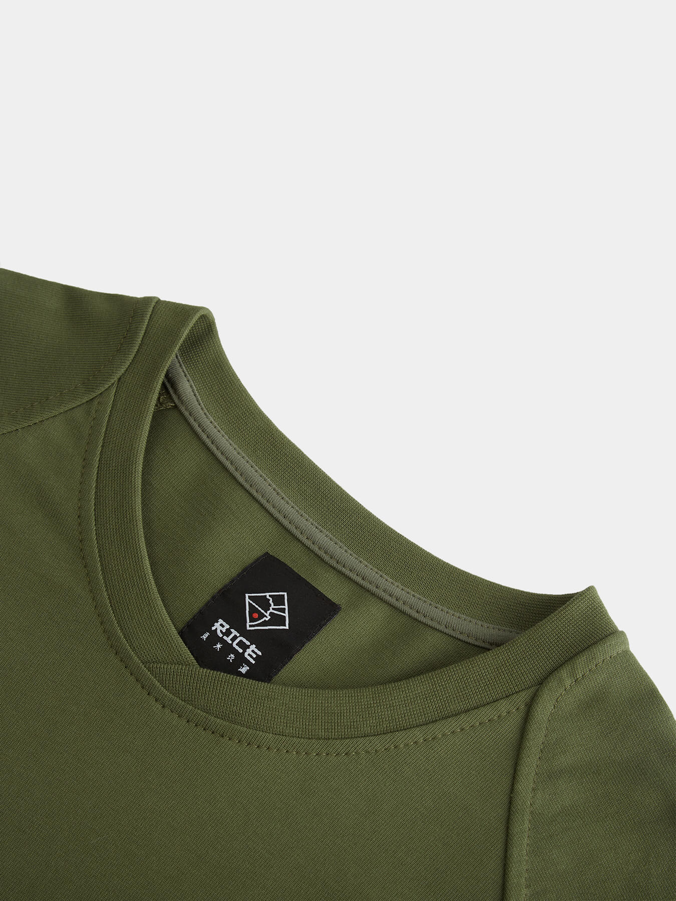 Лонгслив BASIC