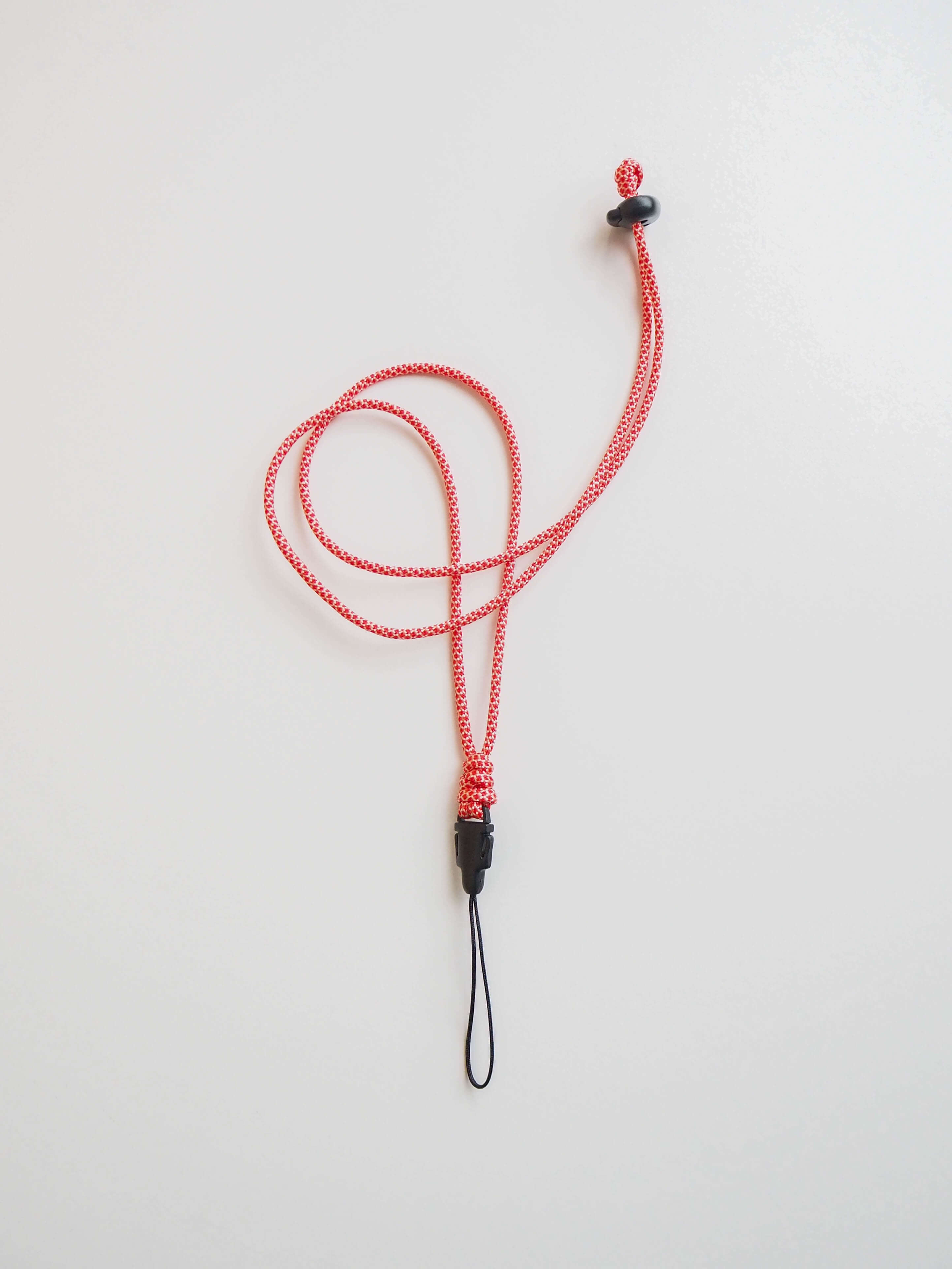 Шнурок 35 мм на шею