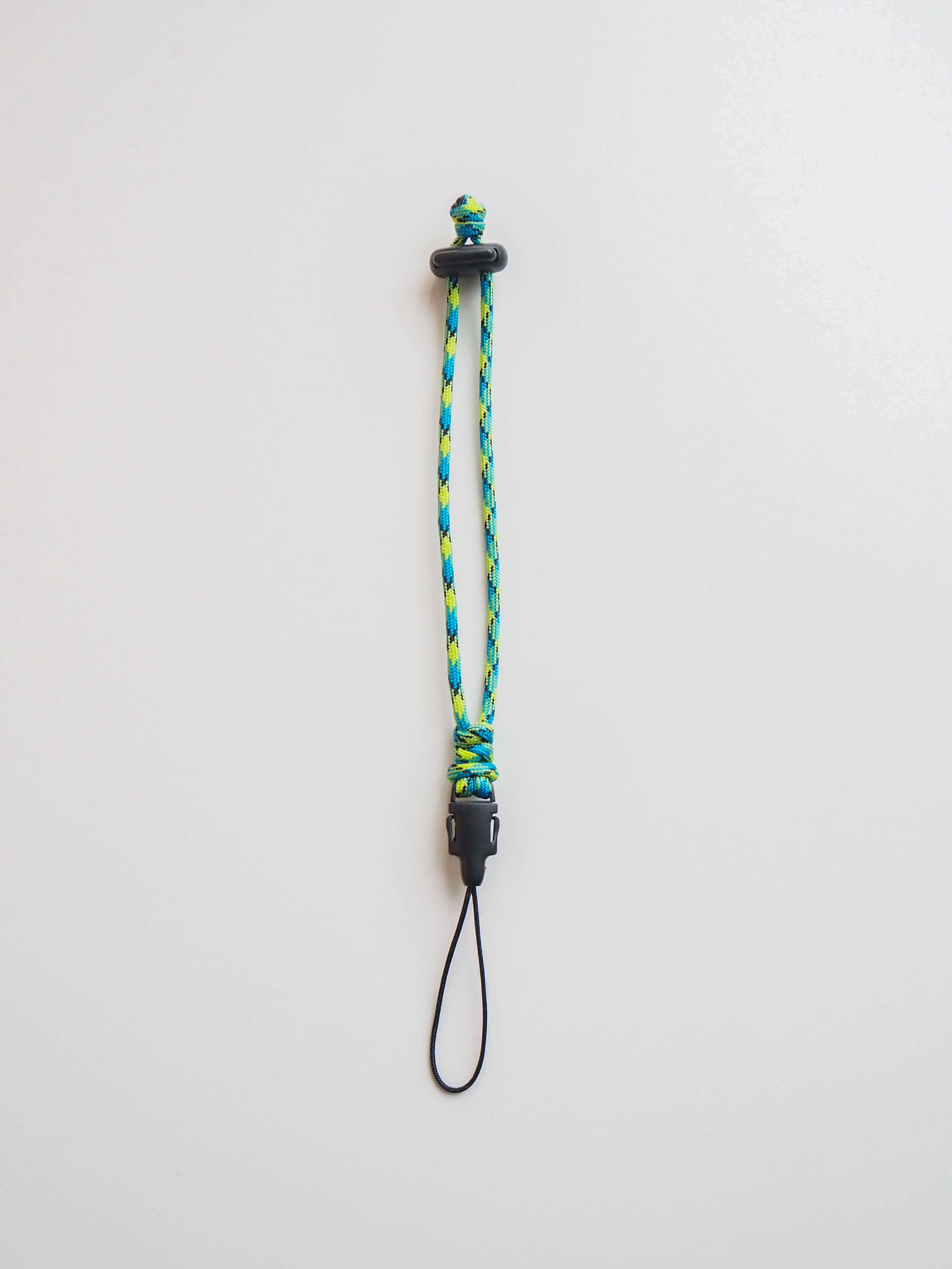 Шнурок 35 мм на руку