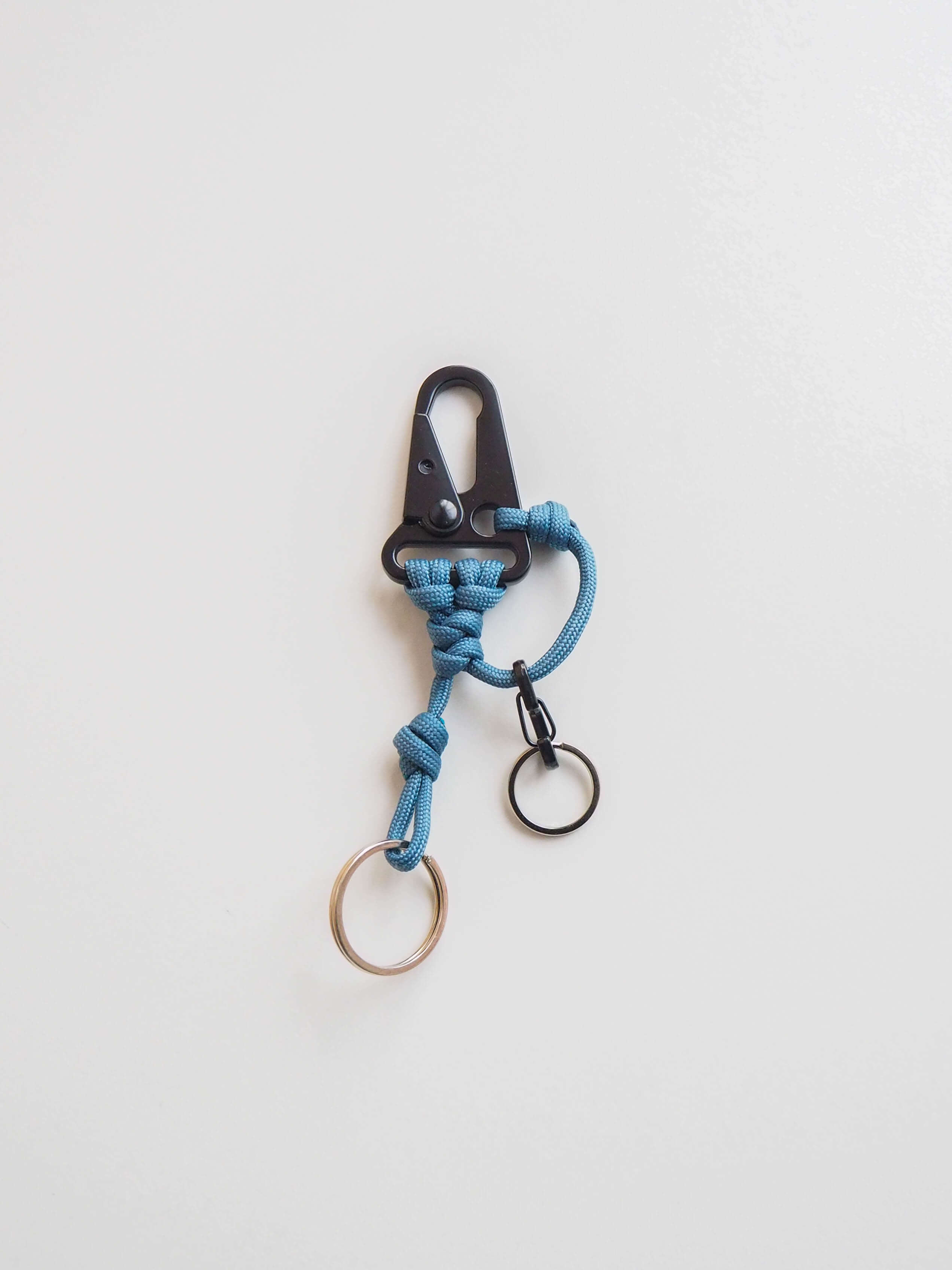 Двойной карабин