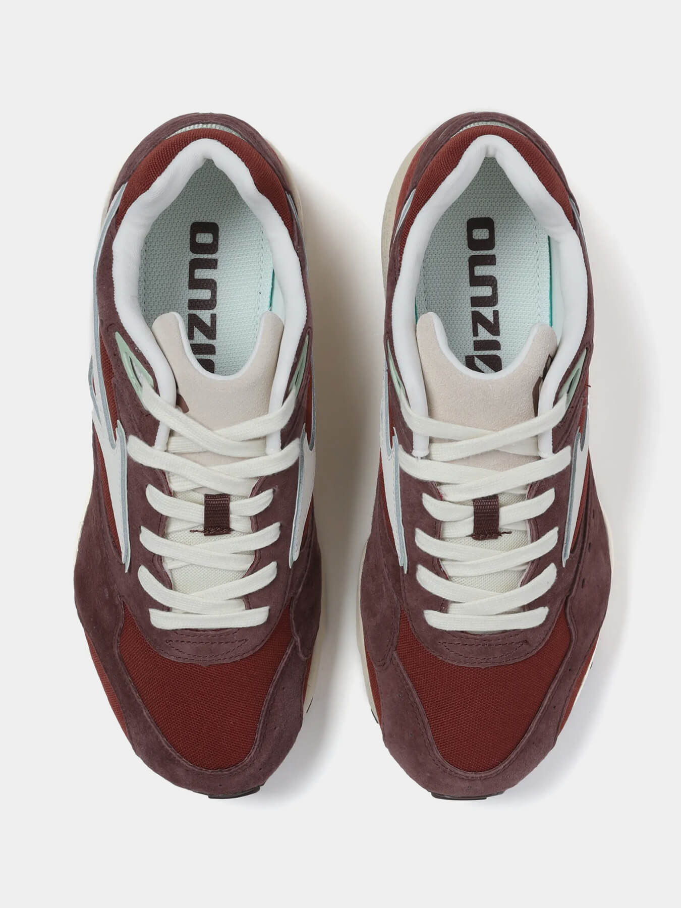 Кроссовки CONTENDER