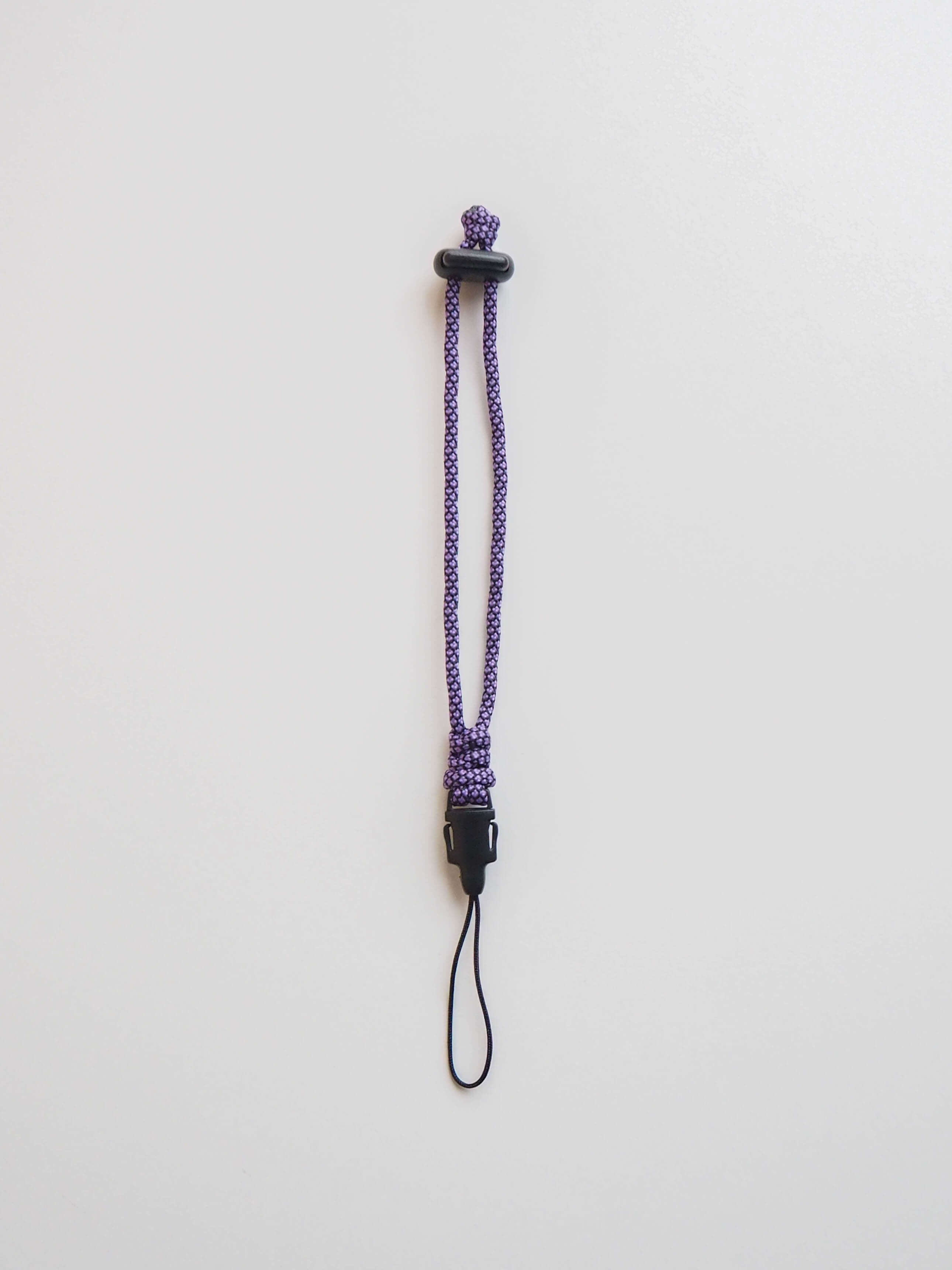 Шнурок 35 мм на руку