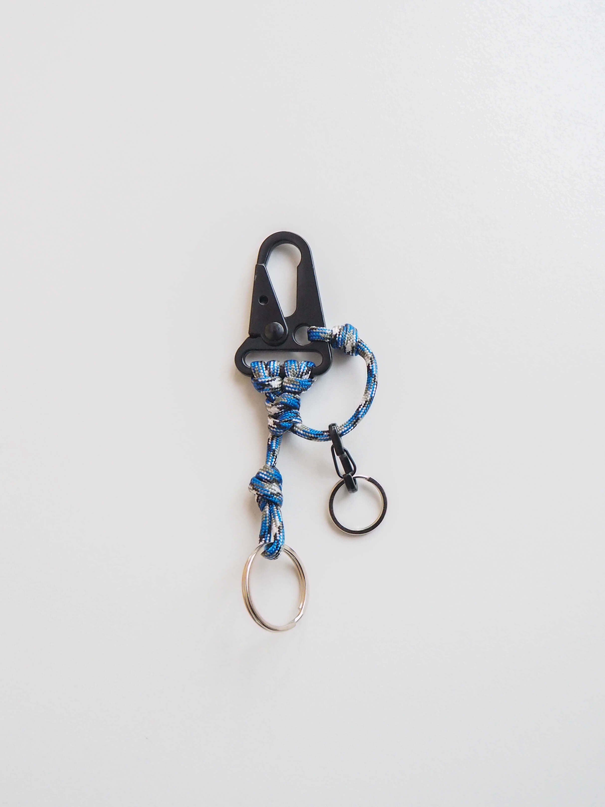 Двойной карабин