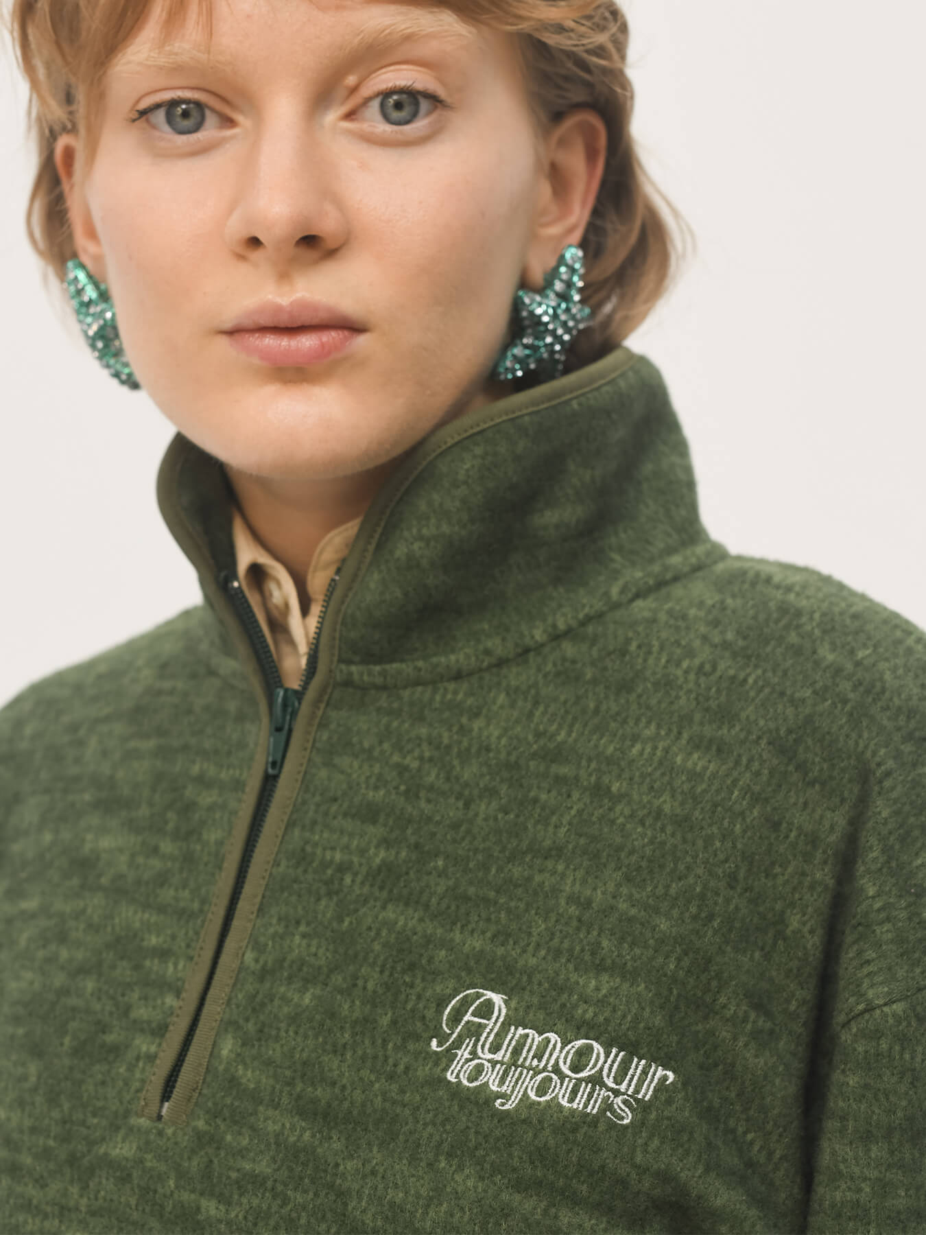 Свитшот ALWAYS ADORED