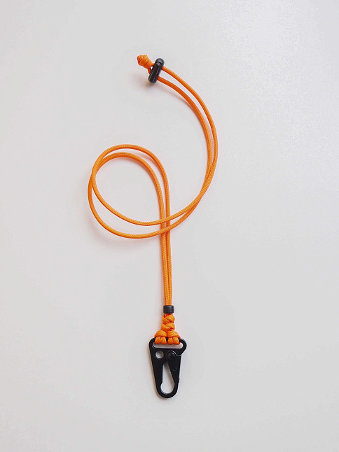Чёрный карабин на шею (размер one size, цвет Разноцветный)