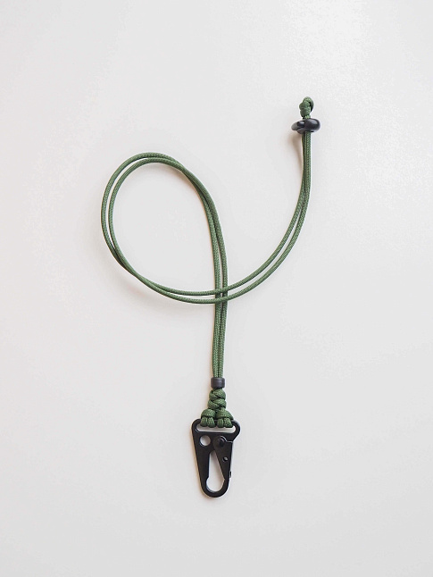 Чёрный карабин на шею (размер one size, цвет Разноцветный)