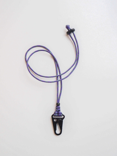 Чёрный карабин на шею (размер one size, цвет Разноцветный)